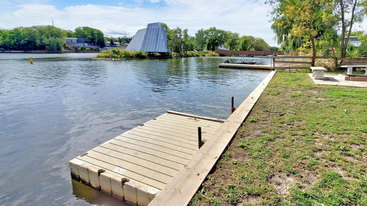 Main Beach River Retreat - Wasaga Beach 1 - Main Strip - 95 Mosley St Exteriér fotografie